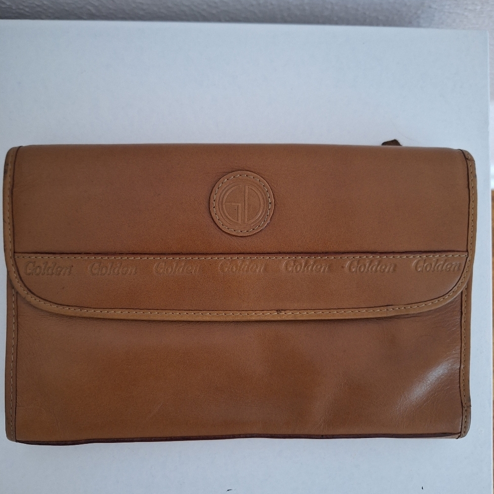 GOLDEN FRENCH DESIGN Sophisticated Brown Leather Wallet with Curved Flap